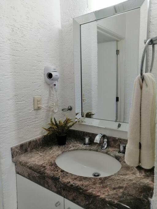 Confortable Depa En Condominio Frente Al Mar! カンクン エクステリア 写真